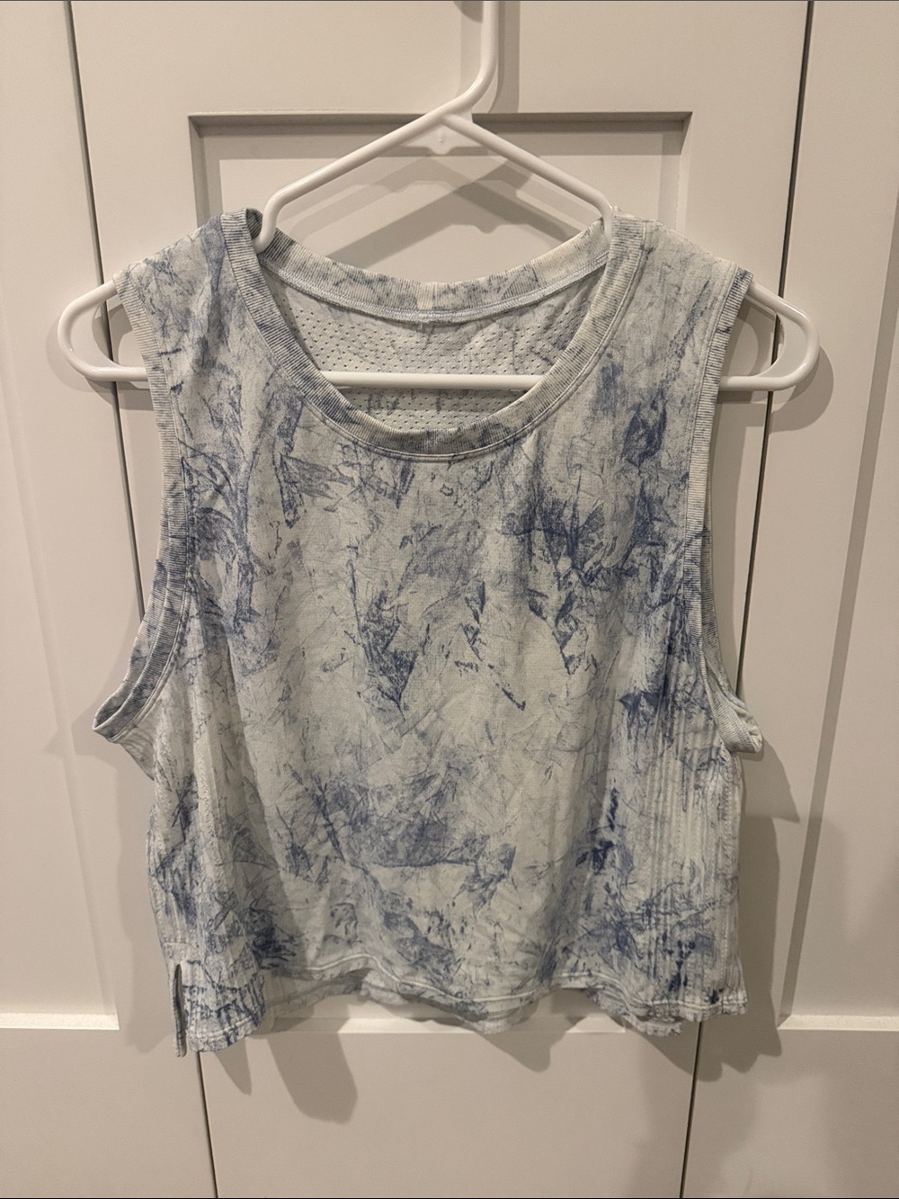 lululemon athletica Women's Light Blue Tie-Dye Cropped Tank